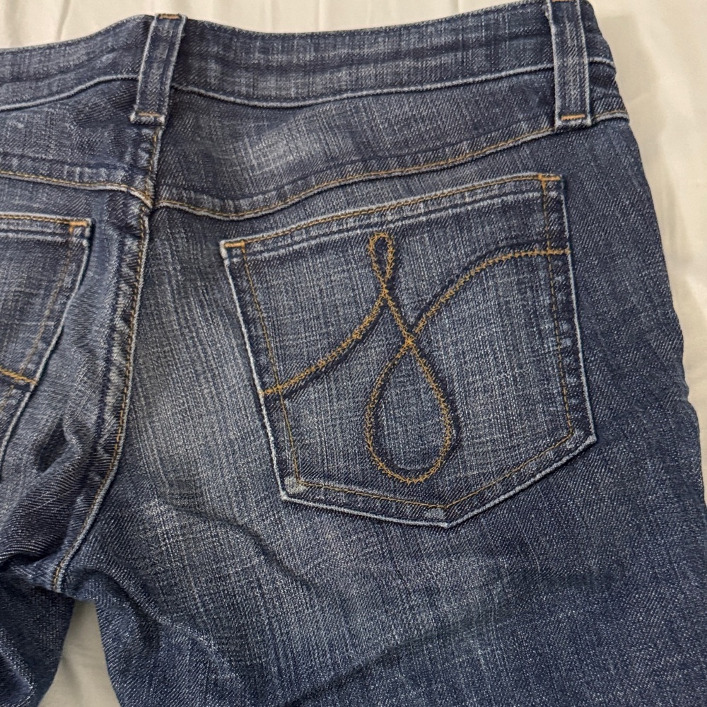 Juicy Couture Bermuda Crop - luscious fabric no stretch EUC 27